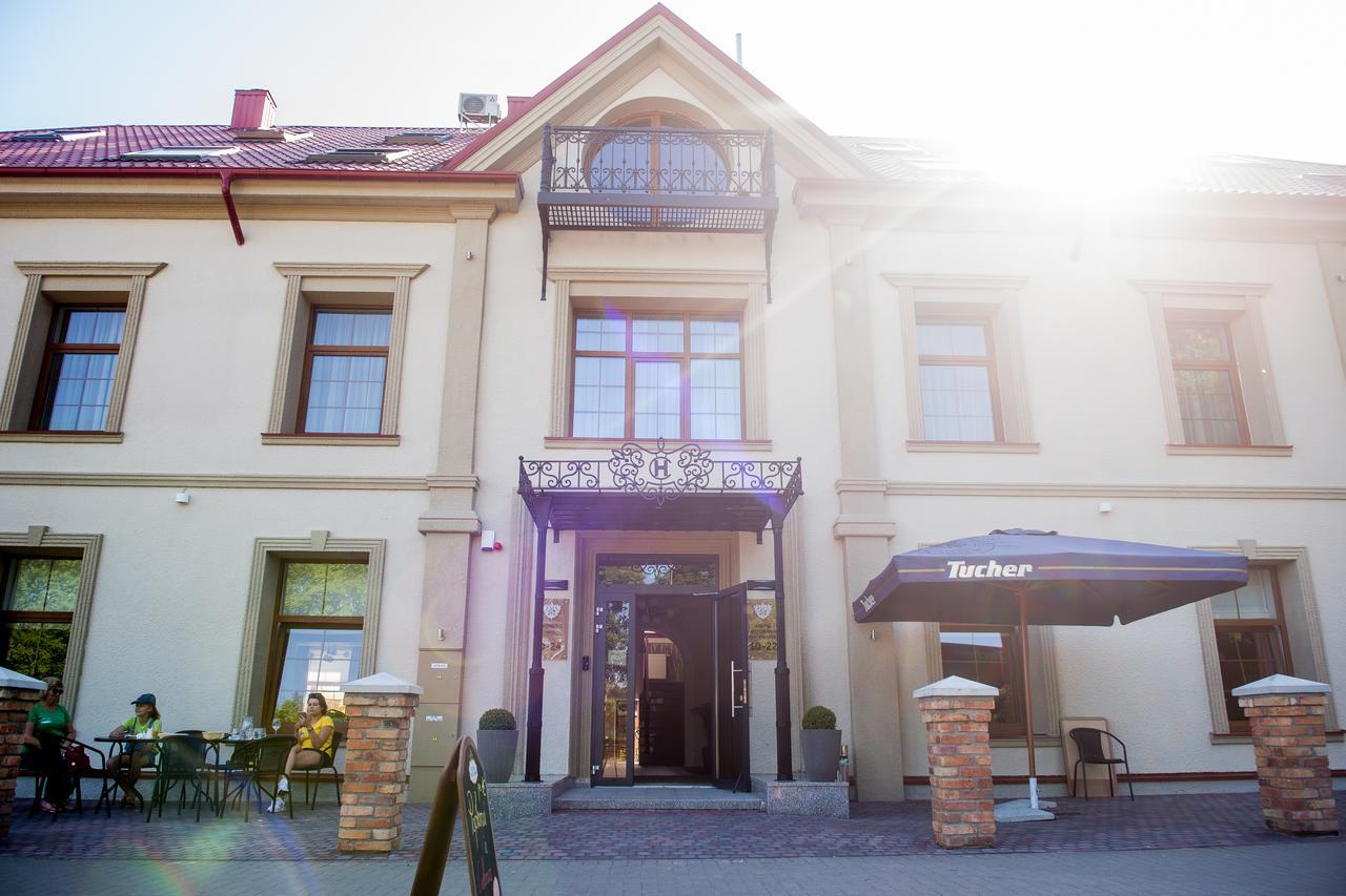 Central Hotel Radviliskis Exterior foto